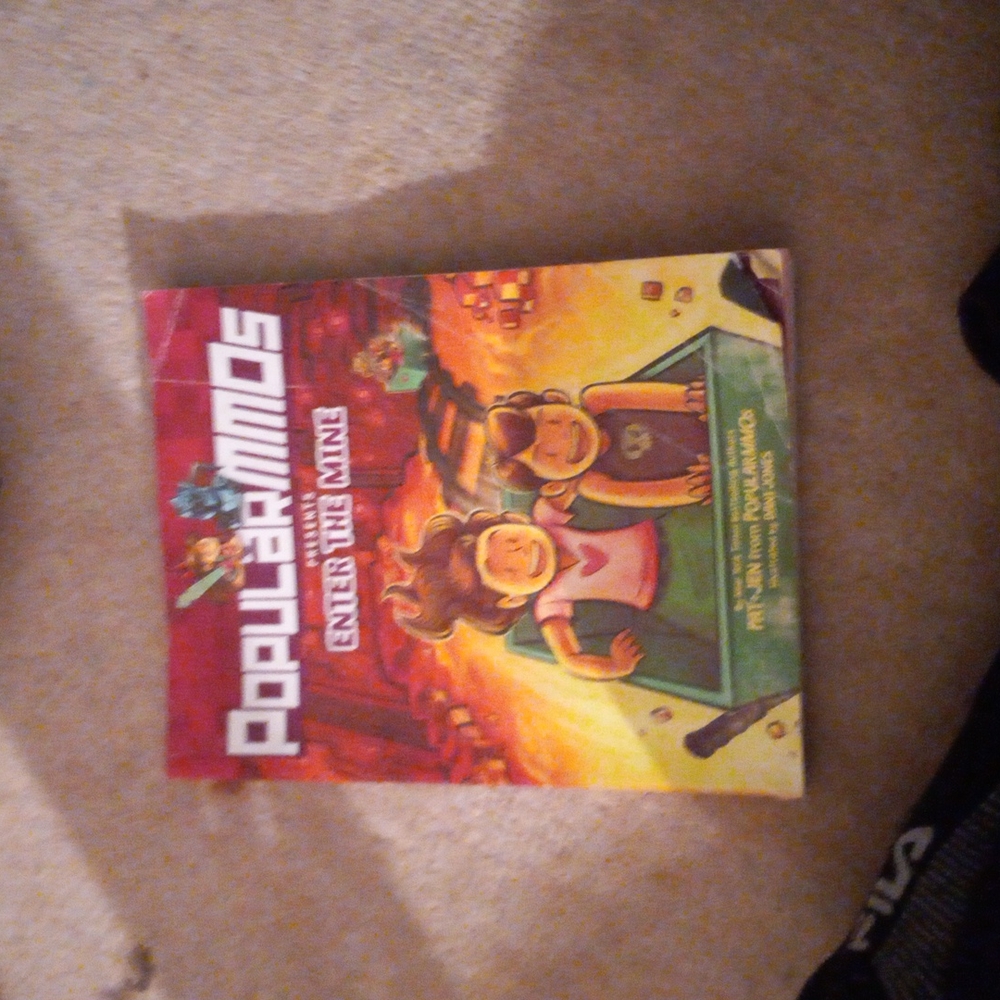 Books - Picture 3 of 4